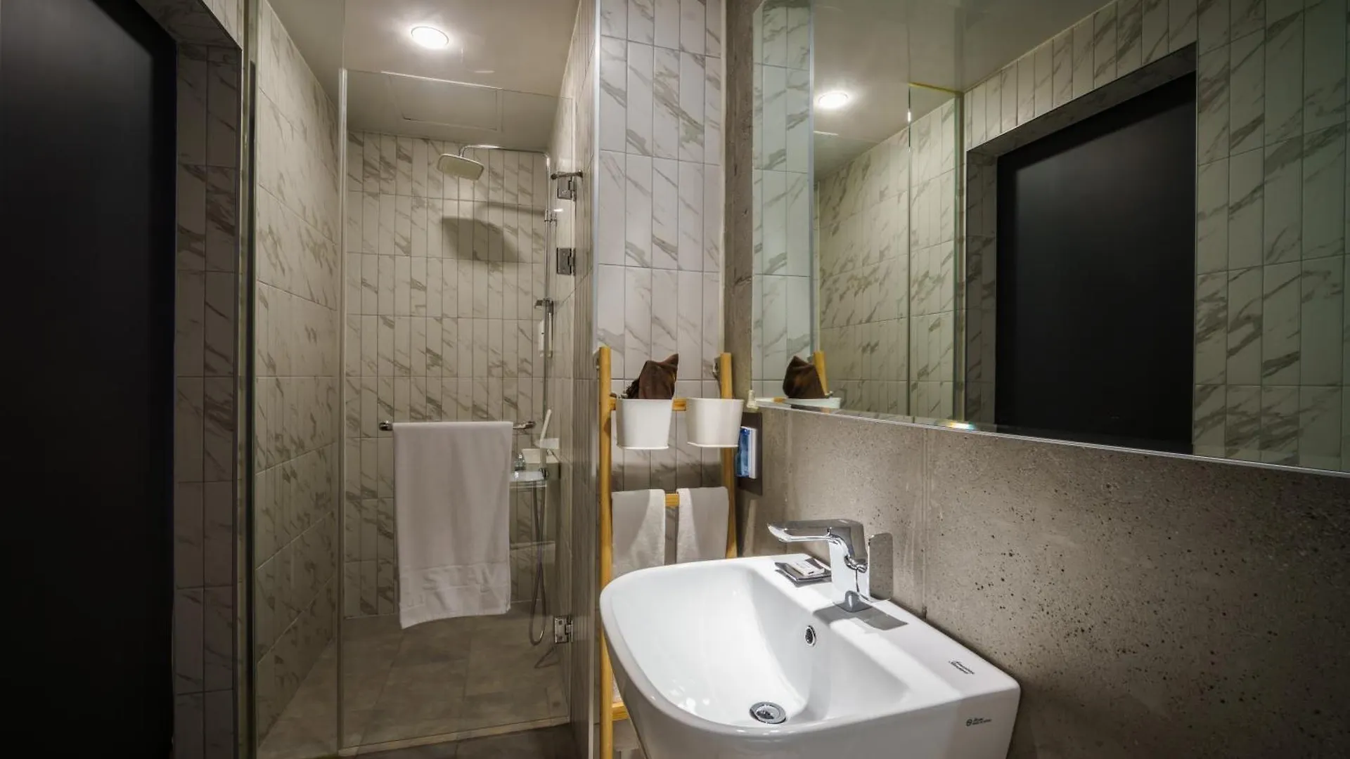 Lacozi Stay , Seoul