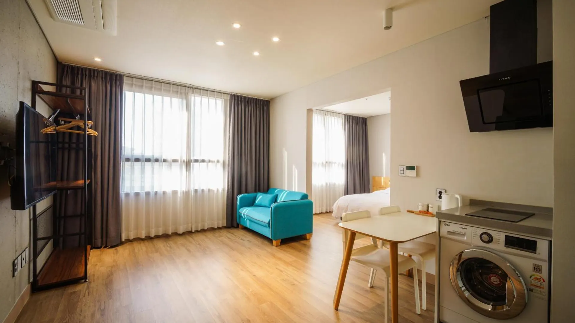 Lacozi Stay , Seoul location